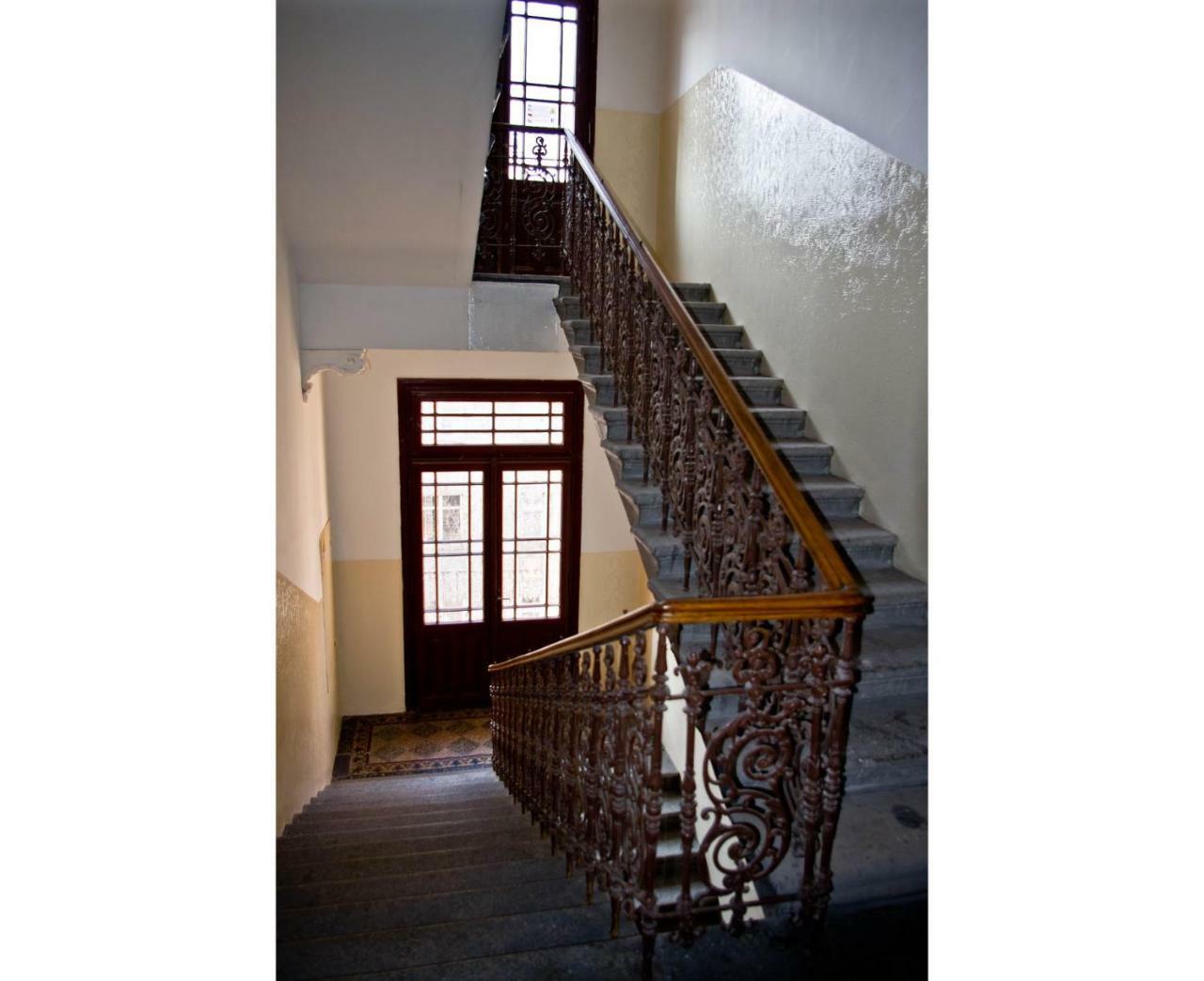 Apartments In Mala Strana - 10 Minutes From Charles Bridge Praga Exterior foto