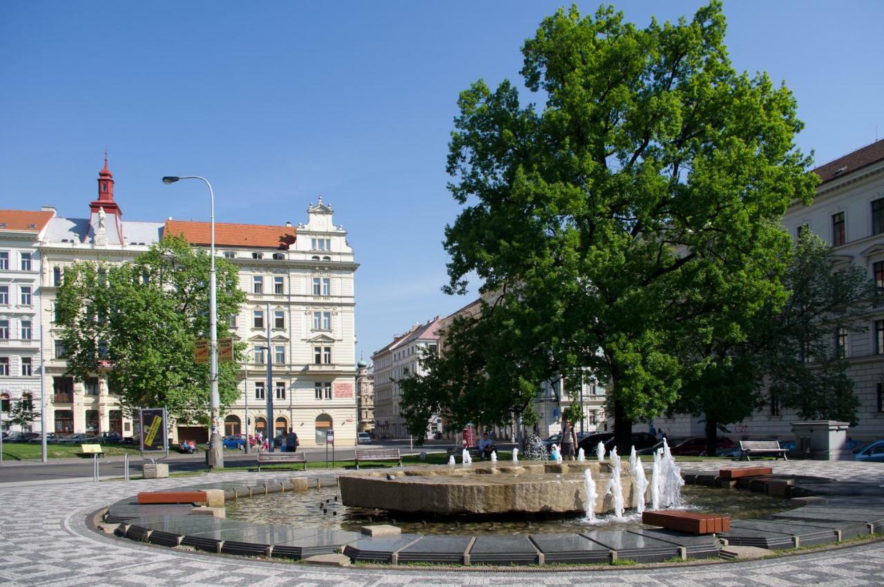 Apartments In Mala Strana - 10 Minutes From Charles Bridge Praga Exterior foto