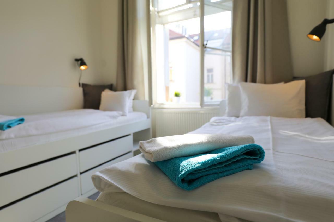 Apartments In Mala Strana - 10 Minutes From Charles Bridge Praga Exterior foto